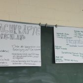 Erstellte Plakate der Schülerinnen und Schüler zum Thema "Fachkräfte in Deutschland".